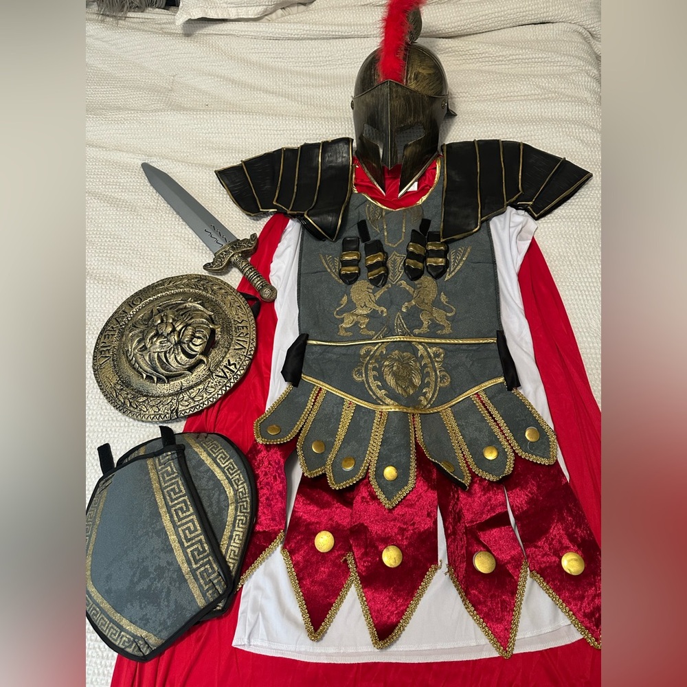Men’s Roman Gladiator Costume